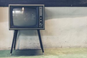 DMM TVの同時視聴は何台まで可能？
